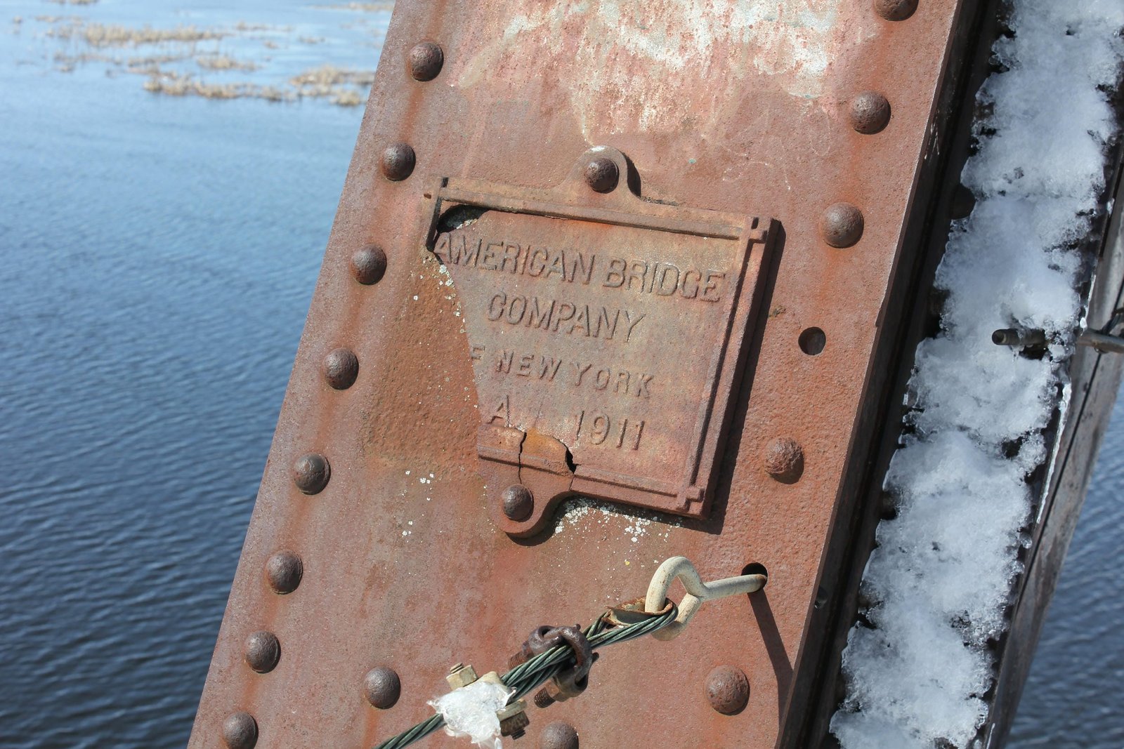 Plaque